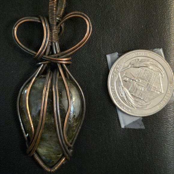 Lab Copper Wrapped Pendent - Picture 2 of 2